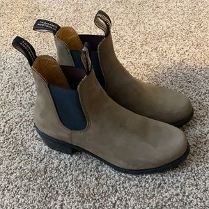 Brand new Bluntstones, never worn! Size 39/9